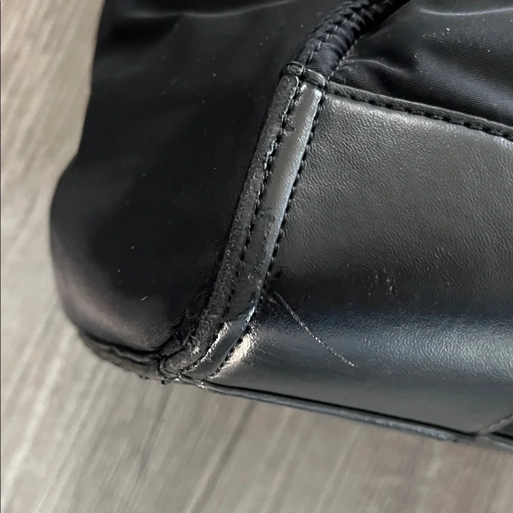 Tory Burch Ella Bag - Picture 8 of 16